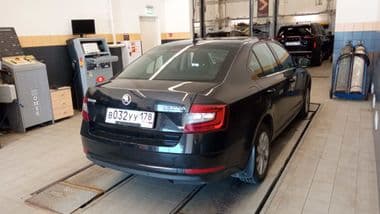 Skoda Octavia 2017 года, 122 864 км - вид 2