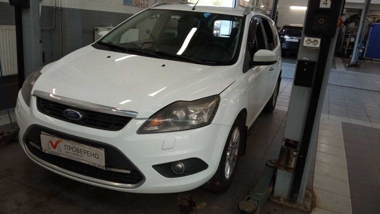 Ford Focus 2010 года, 202 000 км - вид 1