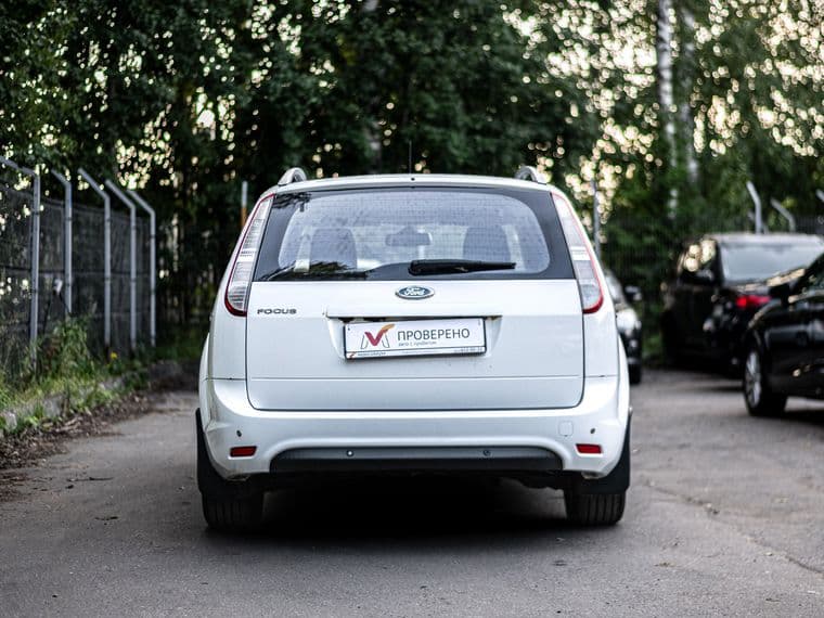 Ford Focus, 2010 - вид 3