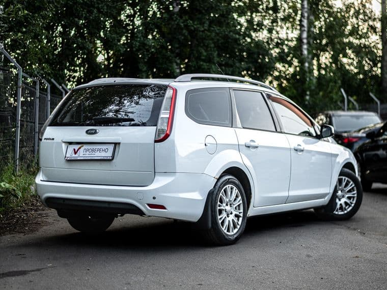 Ford Focus, 2010 - вид 1