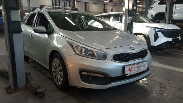 KIA Ceed 2017 года, 122 000 км - вид 2