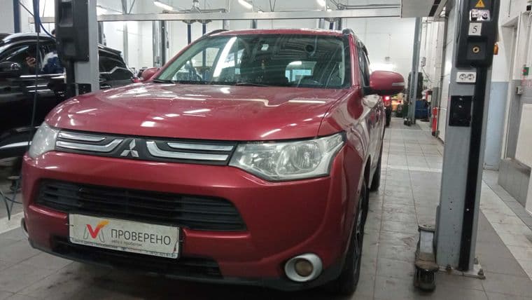 Mitsubishi Outlander, 2013