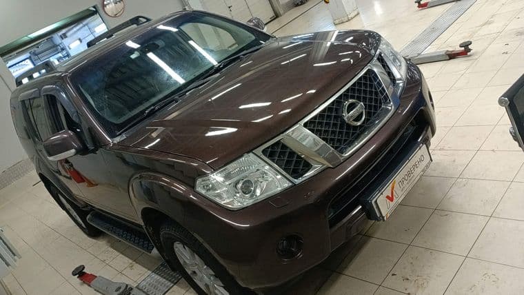 Nissan Pathfinder, 2010 - вид 2