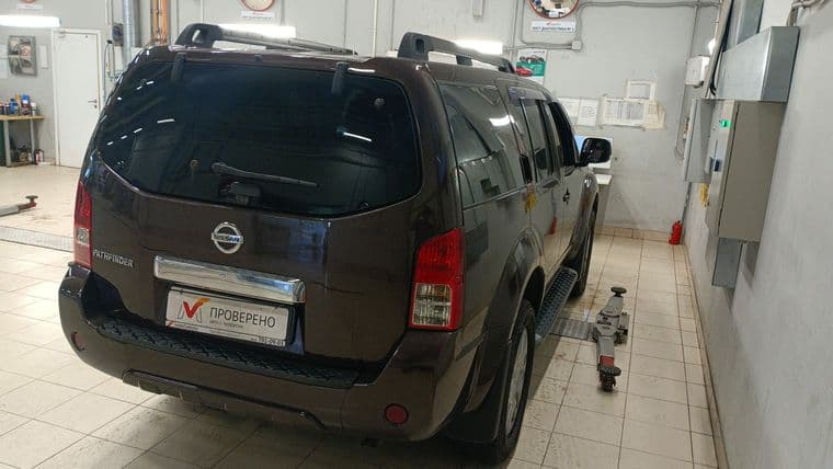 Nissan Pathfinder, 2010 - вид 3