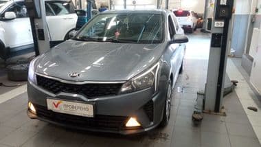 KIA Rio 2021 года, 128 000 км - вид 1