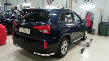 KIA Sorento 2014 года, 214 796 км - вид 2