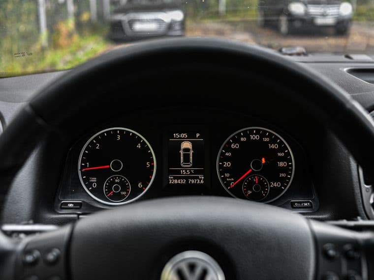 Volkswagen Tiguan, 2010 - вид 4
