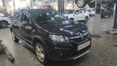 Renault Sandero Stepway 2018 года, 123 000 км - вид 2