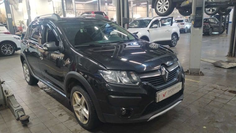 Renault Sandero Stepway 2018 года, 123 000 км - вид 2