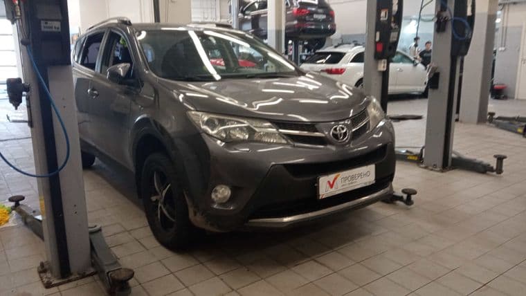 Toyota RAV4, 2014 - вид 2