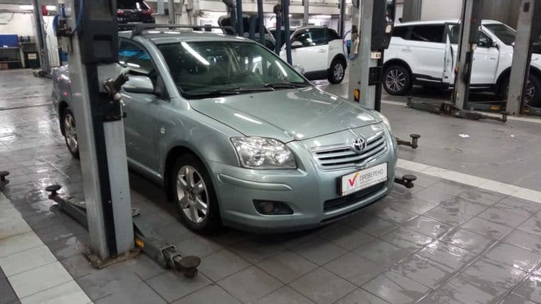 Toyota Avensis 2008 года, 270 000 км - вид 2
