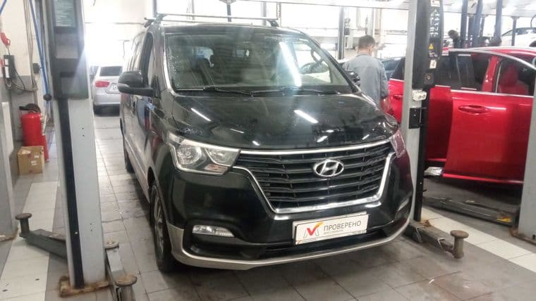 Hyundai Grand Starex, 2018 - вид 2