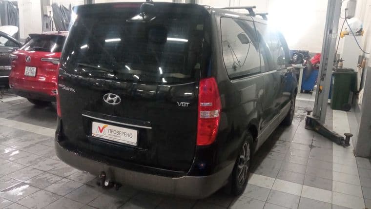 Hyundai Grand Starex, 2018 - вид 3
