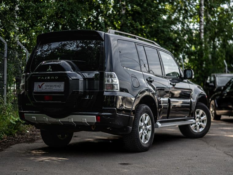 Mitsubishi Pajero, 2017 - вид 1