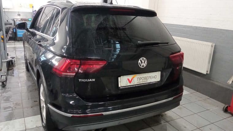 Volkswagen Tiguan, 2018 - вид 3