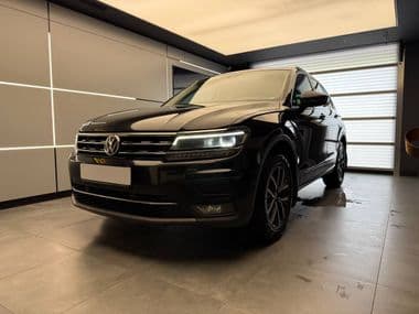 Volkswagen Tiguan 2018 года, 169 432 км - вид 1