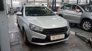 ВАЗ (LADA) Vesta 2018 года, 178 000 км - вид 2