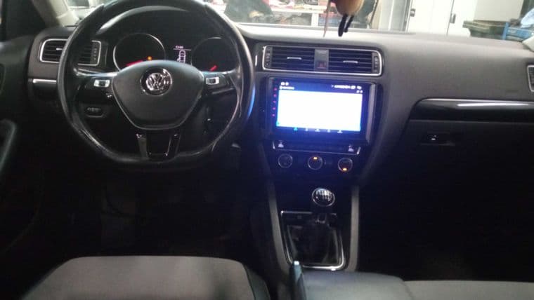 Volkswagen Jetta, 2015 - вид 4