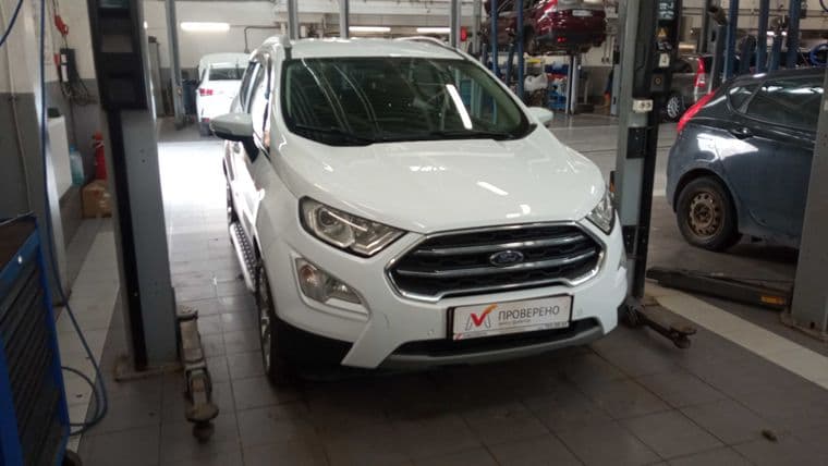 Ford EcoSport 2018 года, 47 350 км - вид 2