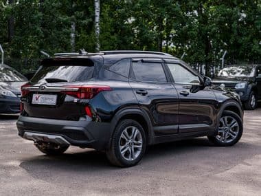 KIA Seltos 2021 года, 149 986 км - вид 2