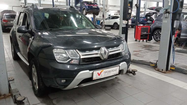 Renault Duster 2017 года, 124 821 км - вид 2