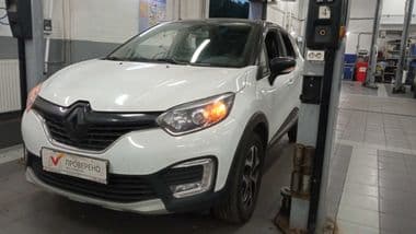 Renault Kaptur 2017 года, 120 000 км - вид 1