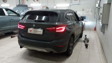 BMW X1 2016 года, 276 929 км - вид 2