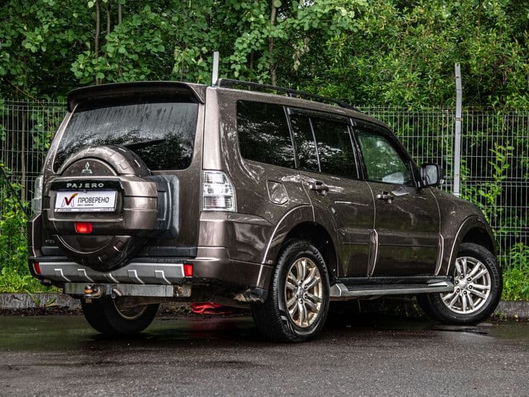 Mitsubishi Pajero, 2011 - вид 1