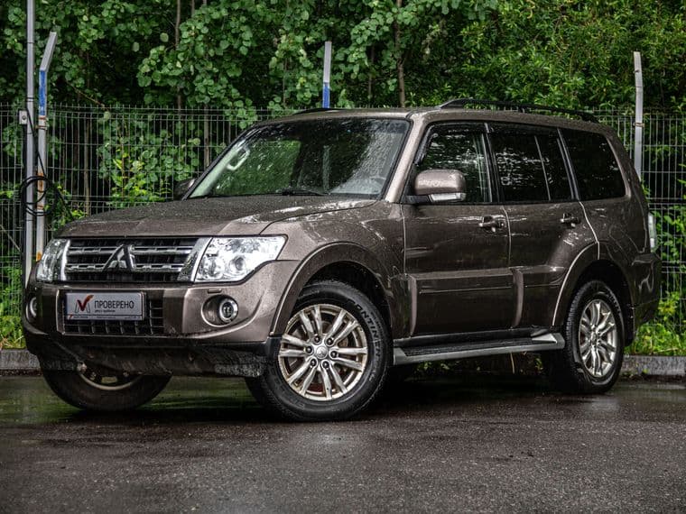 Mitsubishi Pajero, 2011