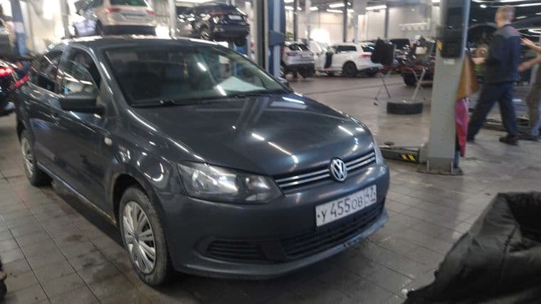 Volkswagen Polo 2011 года, 275 394 км - вид 2
