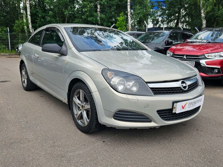 Opel Astra GTC, 2010 - вид 3