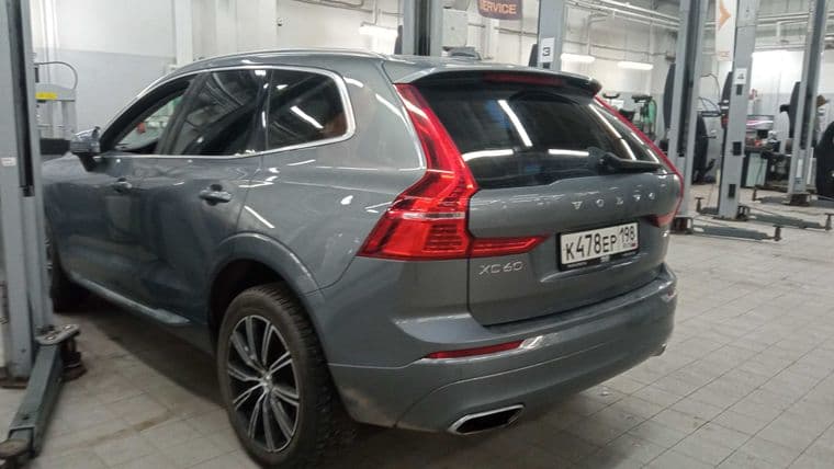 Volvo XC60, 2020 - вид 3