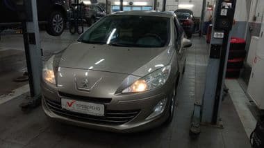 Peugeot 408 2013 года, 161 366 км - вид 1
