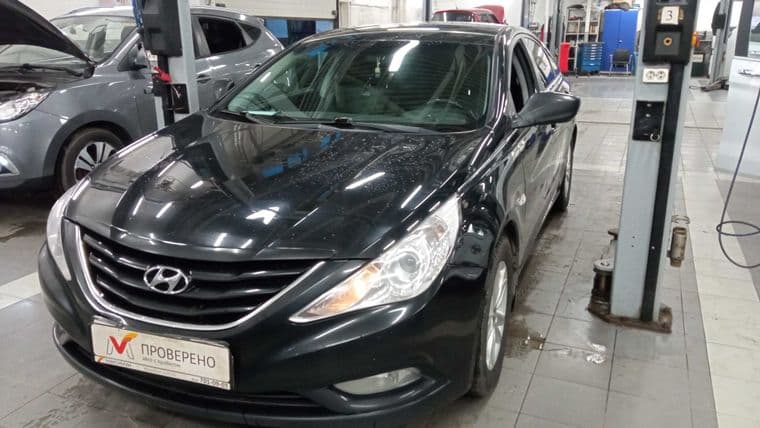 Hyundai Sonata, 2011