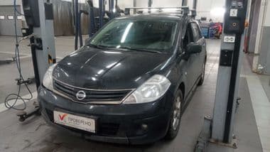 Nissan Tiida 2011 года, 182 000 км - вид 1