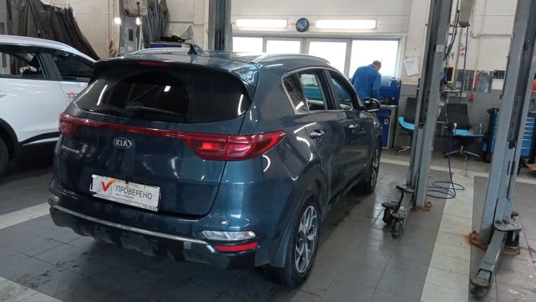 KIA Sportage 2020 года, 150 817 км - вид 2