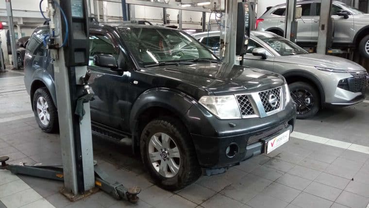 Nissan Pathfinder 2006 года, 273 260 км - вид 2