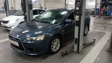 Mitsubishi Lancer 2011 года, 226 000 км - вид 1