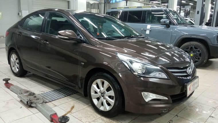 Hyundai Solaris 2016 года, 96 572 км - вид 2