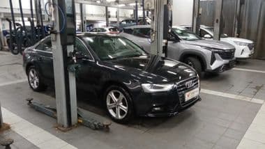 Audi A4 2012 года, 177 132 км | VIN 03608 - вид 2