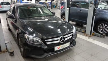 Mercedes-Benz C-класс 2015 года, 97 668 км - вид 1