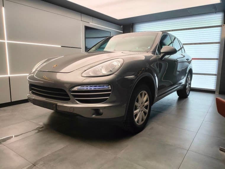 Porsche Cayenne, 2011