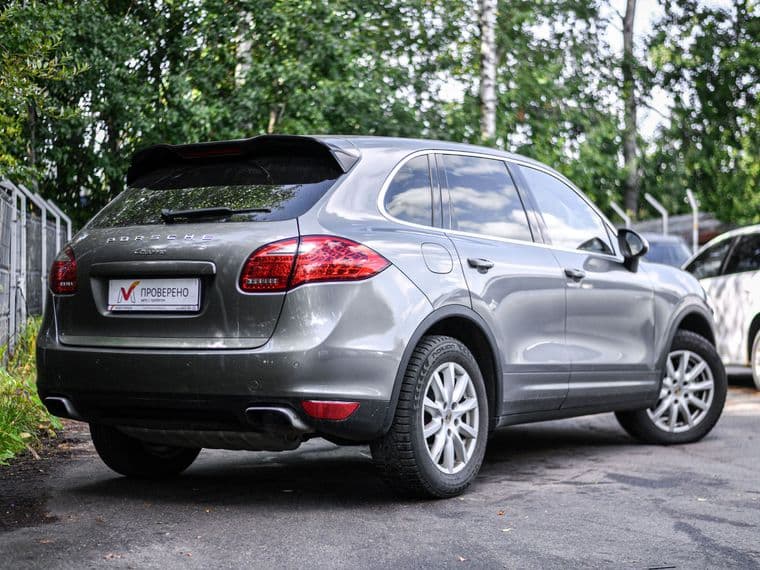 Porsche Cayenne 2011 года, 358 000 км - вид 2