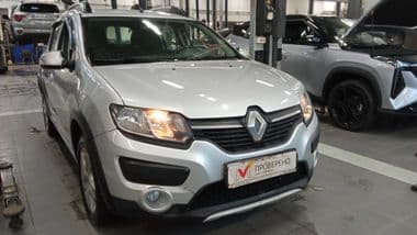 Renault Sandero Stepway 2017 года, 108 231 км - вид 2
