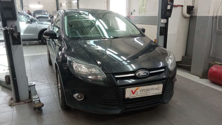 Ford Focus 2011 года, 196 091 км - вид 2