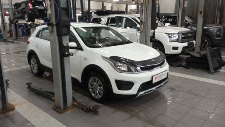 KIA Rio X-Line 2018 года, 99 439 км - вид 2