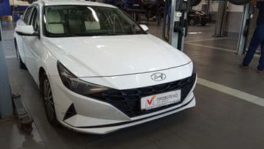 Hyundai Elantra 2021 года, 346 080 км - вид 2