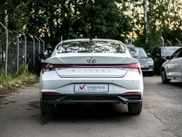 Hyundai Elantra, 2021 - вид 3