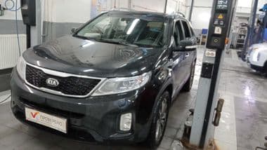 KIA Sorento 2015 года, 108 081 км - вид 1