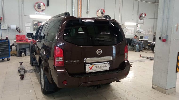 Nissan Pathfinder, 2011 - вид 3